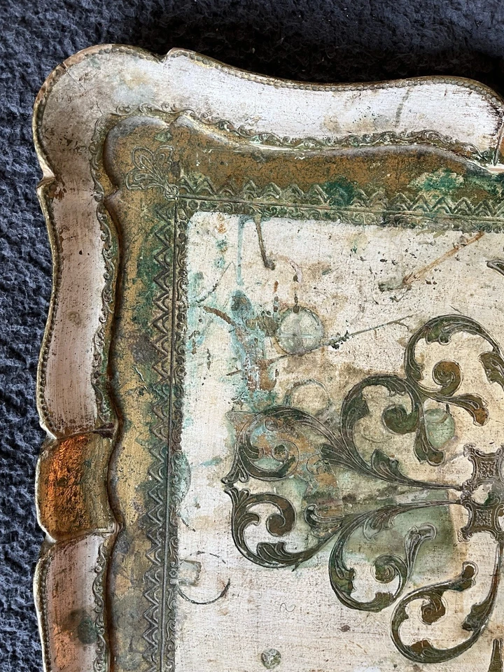 Vintage ITALIAN FLORENTINE TRAY Green Gold White WOOD Wooden Gilded 17”x 14.5” - Image 3 of 4