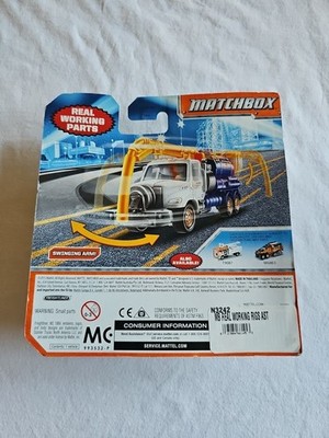 Matchbox Real Working Rigs FREIGHTLINER BUSINESS CLASS M2 106V