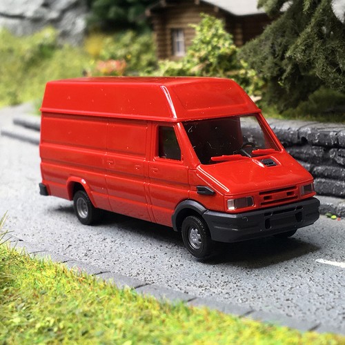 Iveco Daily, Rouge - Busch 89114 - HO 1/87 | Condition: Neuf