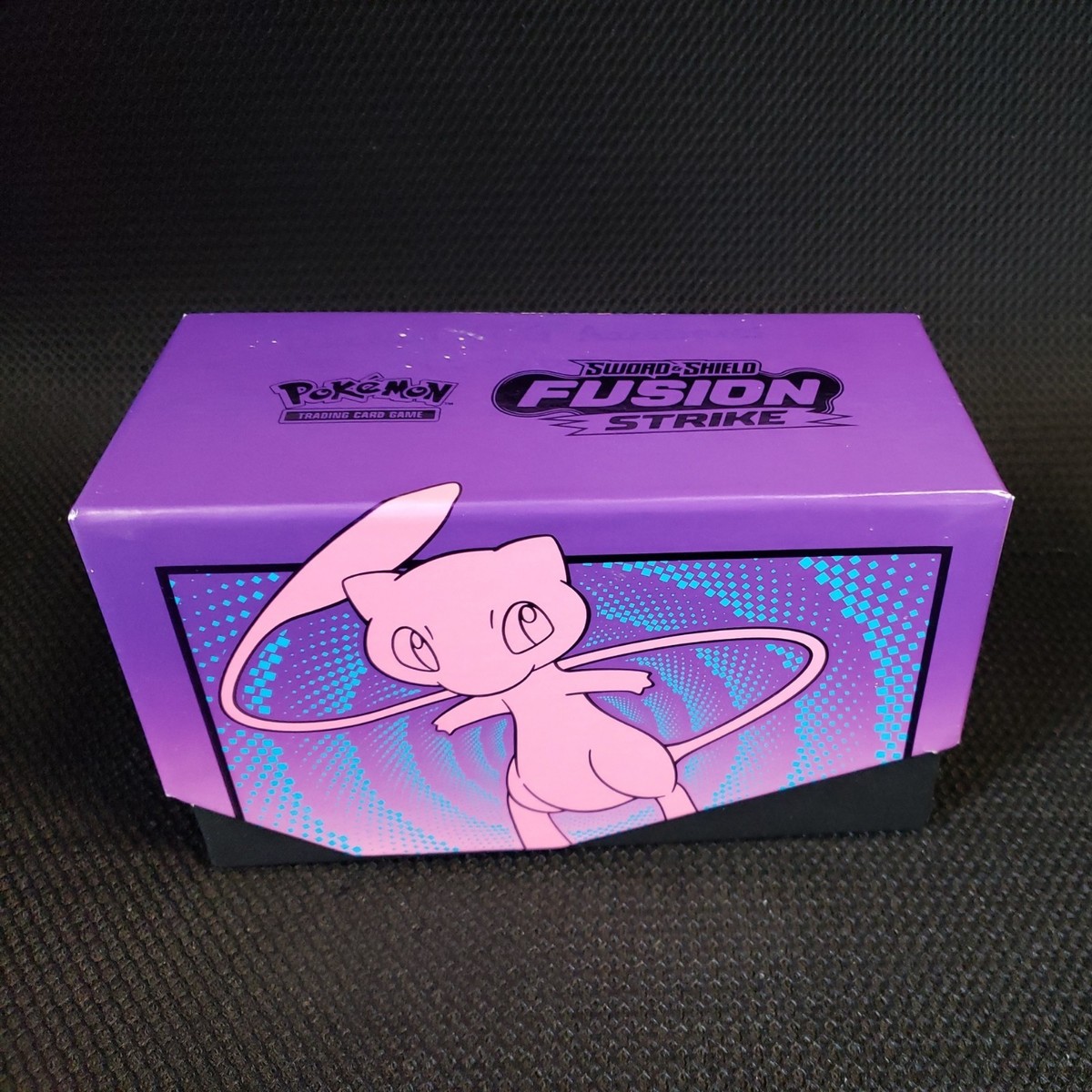 シュリンク付き】FUSION STRIKE 海外 エリートトレーナー