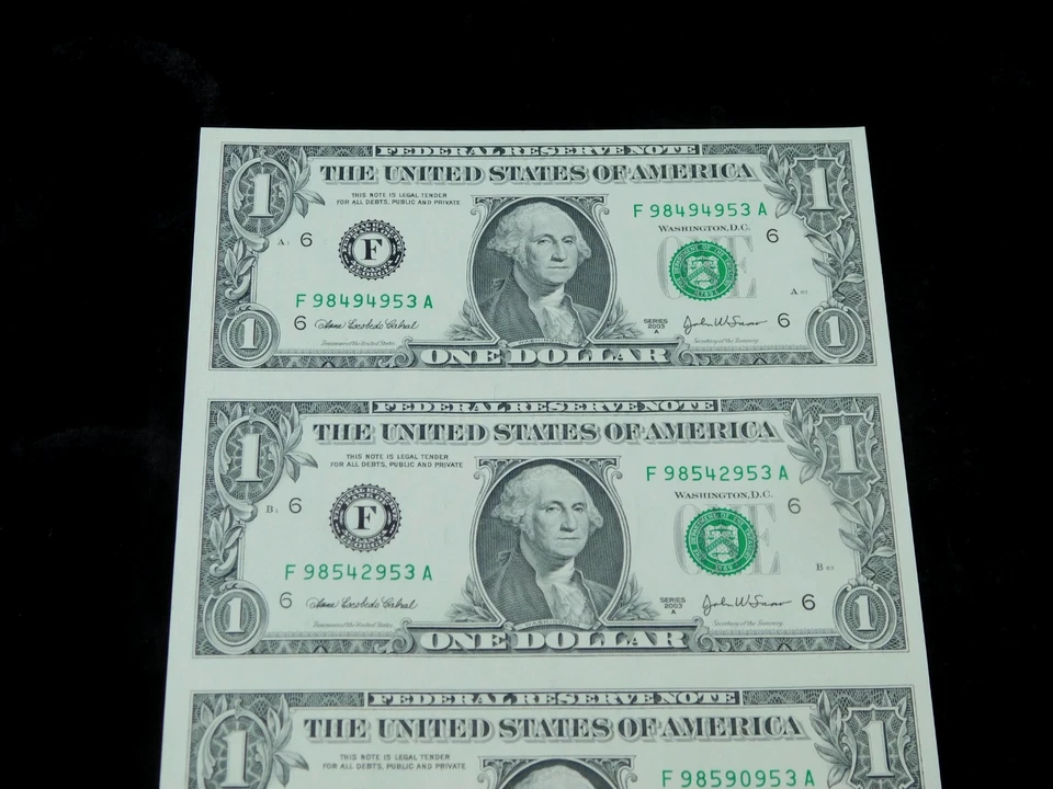 2003 $1 Federal Reserve Uncut Sheet of 4x UNC Notes - Image 3 of 4
