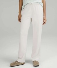 Lululemon Softstreme High Rise Pant Bone Size 6 NEW 