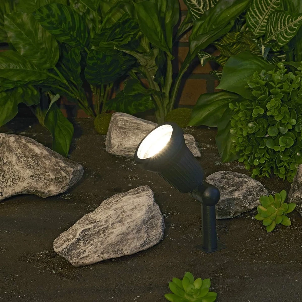 Sterno Home Ribbed 20W Cast Aluminum Halogen Outdoor Spotlight, Black (6 Pack) - Image 2 of 4