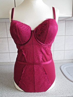 Damen - Body Gr. 100 E von '' Secret Possessions '' , Neu