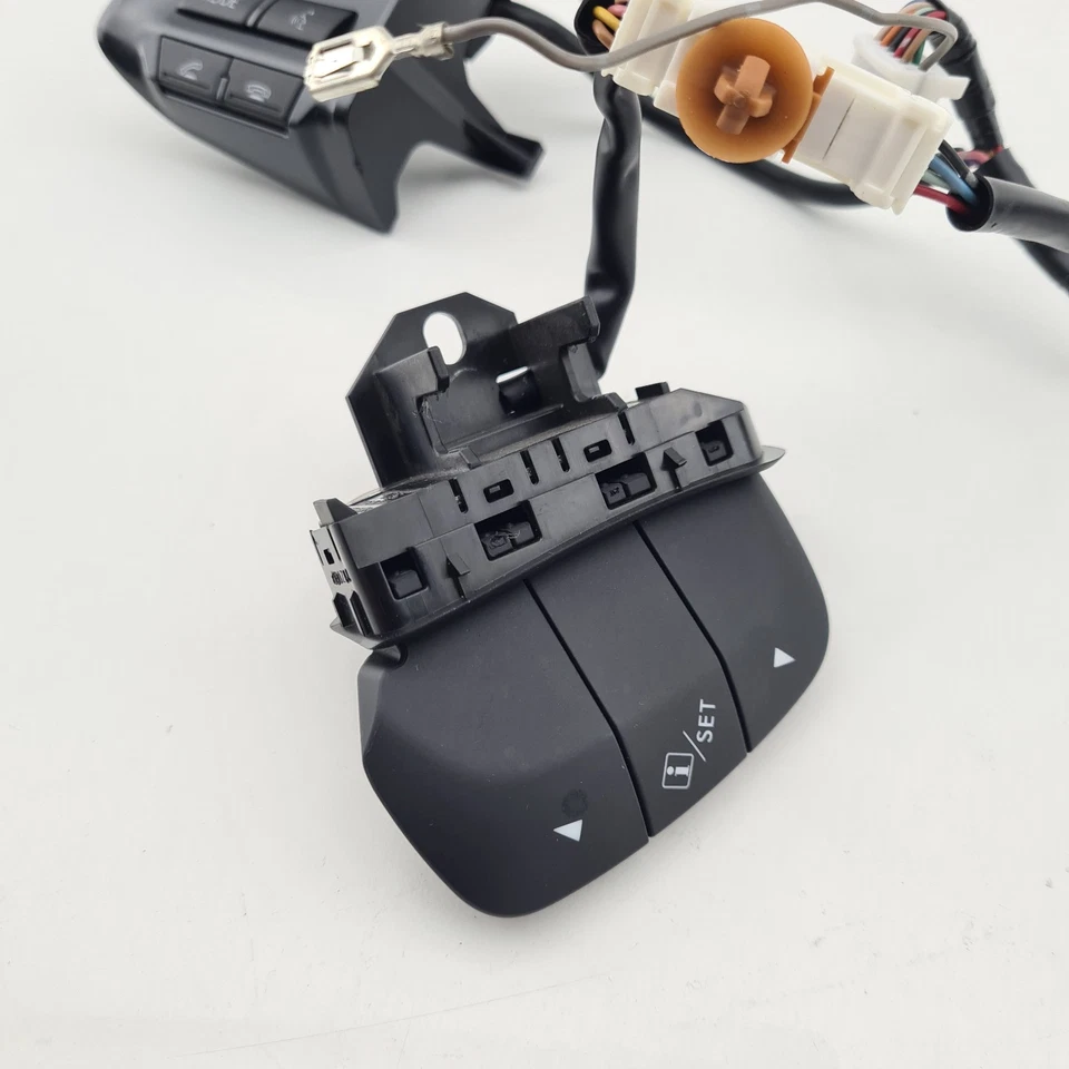 Subaru XV Steering Wheel Buttons G4X 08/11-04/17 - Image 4 of 4