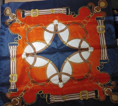 Beautiful Scarf Made in Italy 100% Polyester 26'' x 26'' WPL 209   