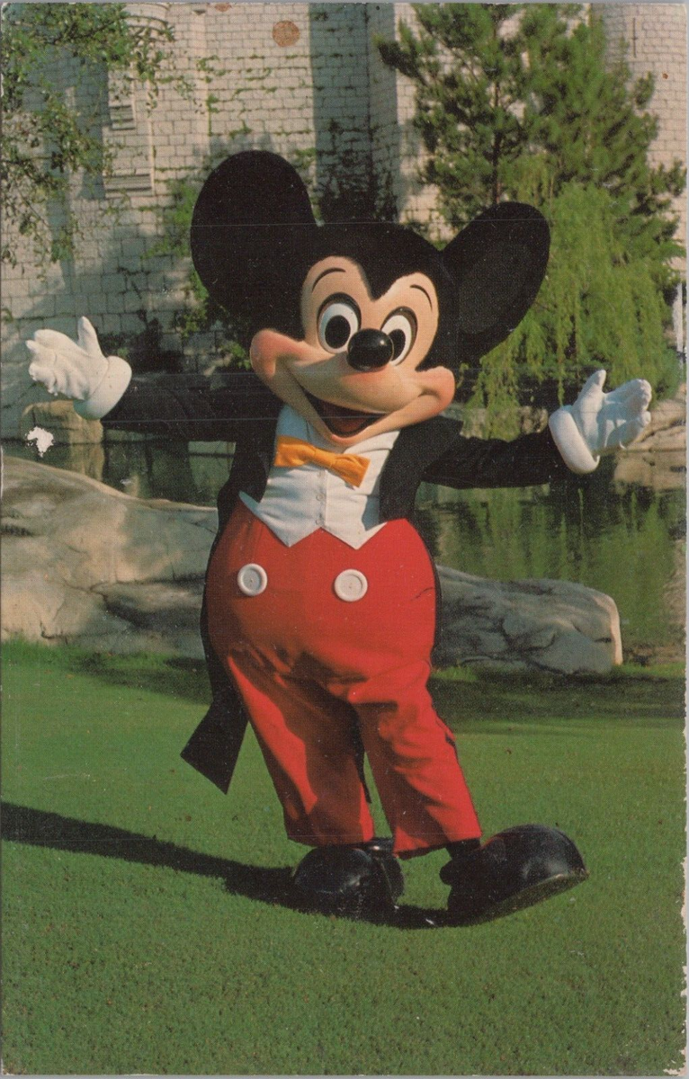 Postcard Disneyworld Florida FL Mickey Mouse Upclose Welcome UNP