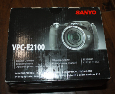 Sanyo Digital Camera VPC-E2100 14.0MP 21x Optical Zoom 25mm Wide Lens 3'' LCD