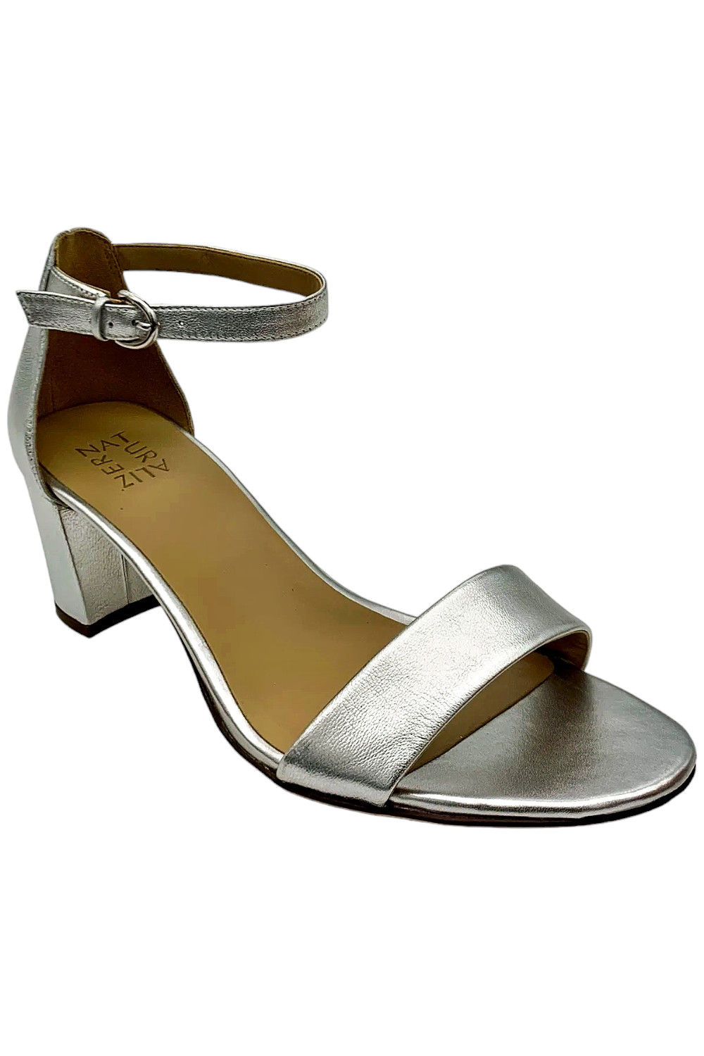 Женские босоножки на танкетке Vera Naturalizer из серебристой кожи 8490₽