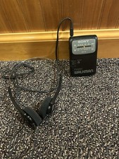 Vintage Sony Walkman FM/AM Radio with Dynamic Stereo Headphones MDR-010 works