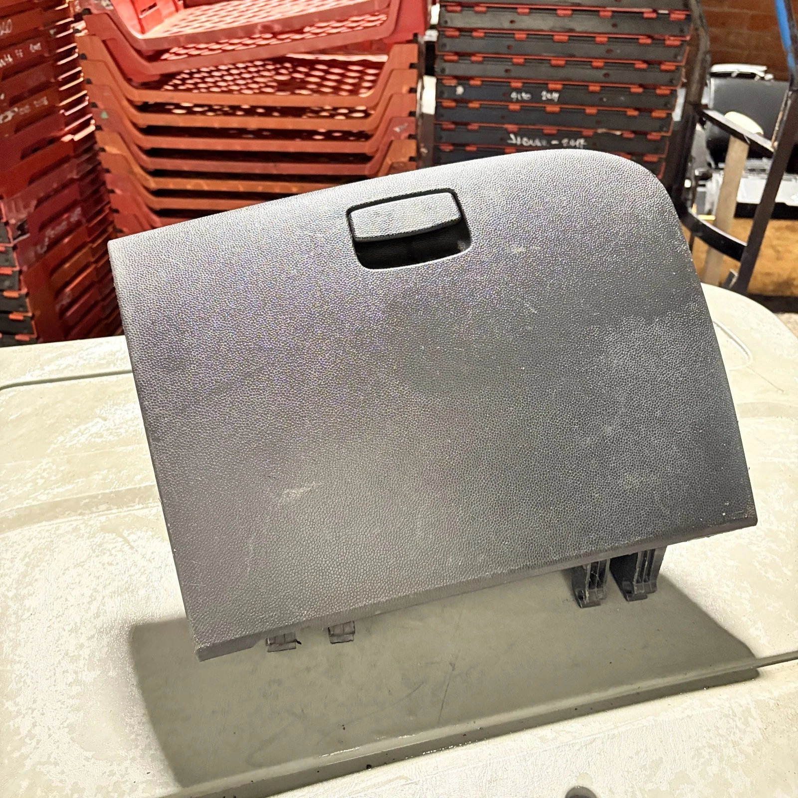 Kia Picanto dashboard glove box side view