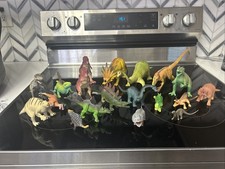 Mixed Lot Of Dinosaurs Lot Of 19/ Plastic/Different Sizes
