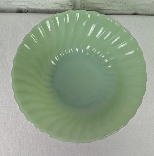Anchor Hocking Fire-King Jadeite Swirl Shell Vegetable Serving Bowl 8-1/2"