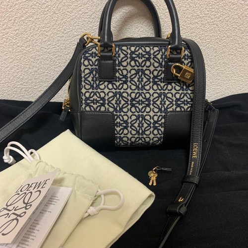 LOEWE Amazona 16 Square Bag LOEWE Anagram