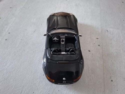BMW Z8 Roadster, E52, año: 2000, negro, 1:18, Welly - Imagen 8 de 15