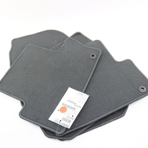 Set of 4 Volvo OEM Off Black Carpeted Floor Mats fit XC60 20102017 eBay