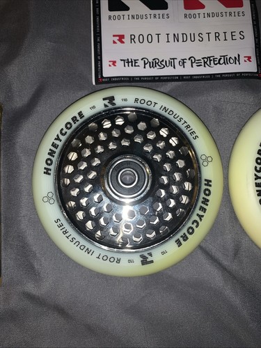 Root Industries ULTRA LIGHT HONEYCORE Scooter Wheels 110mm - Picture 3 of 5