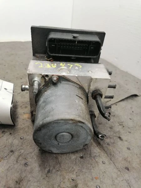 Anti-Lock Brake Part Assembly Sedan AWD Quattro Fits 06 AUDI A4 1246333 - Image 2 of 4