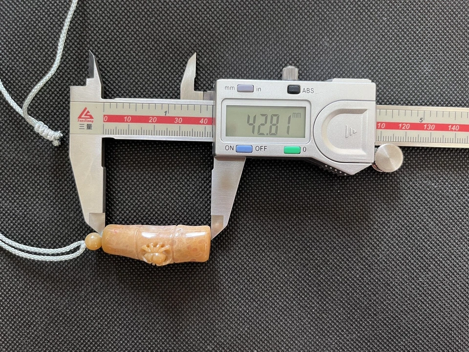 natural coral jade yellow and pink beetle on bamboo necklace - Image 3 of 4