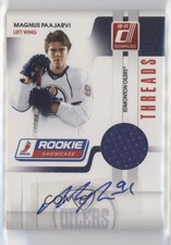 2010-11 Donruss Rookie Showcase Threads 27/100 Magnus Paajarvi #MP Auto 0i7t