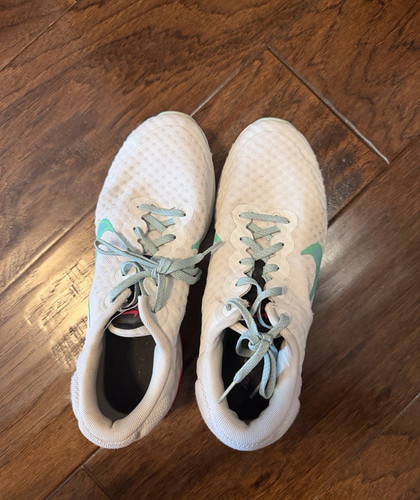 Nike Renew Women’s White/Green Low Top Lace-Up Athletic Sneaker Standard