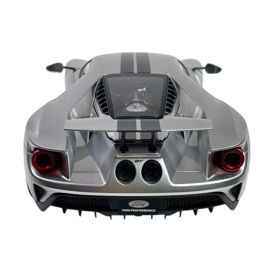 Modellino Auto Autoart 1/12 Ford GT 2017 Ingot Silver/Black Stripes - Immagine 4 di 4