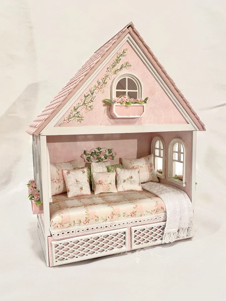 Casa de Muñecas CAMA CASA DE JUEGOS Carril Miniatura Exclusivo 1:12 Pintado a Mano ARTESANO Foto 2 de 4