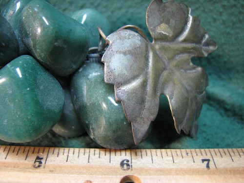 Vintage 1950's 7" MCM Cluster Green Stone Grapes Gorgeous Centerpiece - Picture 2 of 5