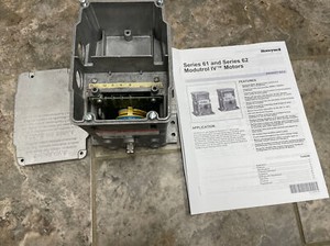 HONEYWELL M6184D1035 150 lb-in Non-Spring Return Floating Control 24V 90/160 deg