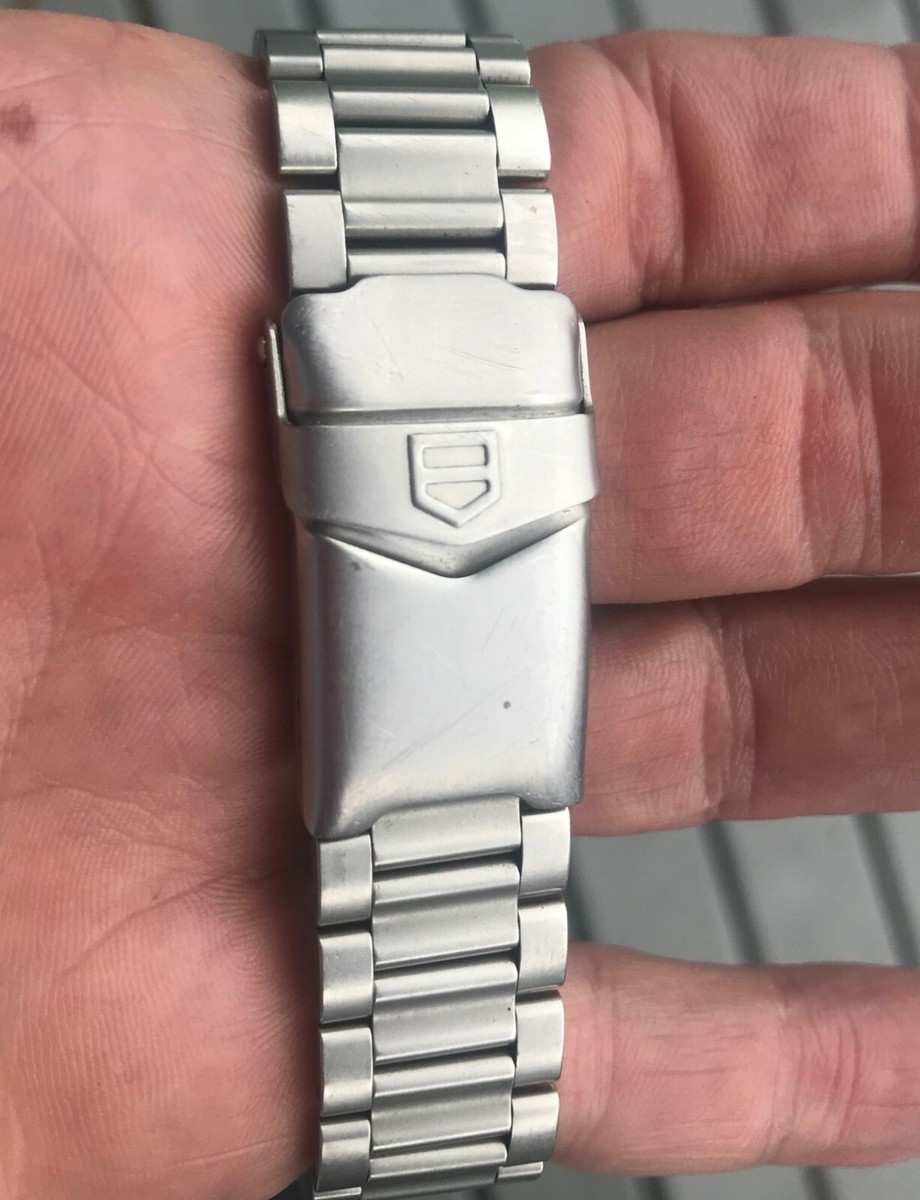 TAG Heuer Mens Professional Stainless Steel/sapphire crystal/water