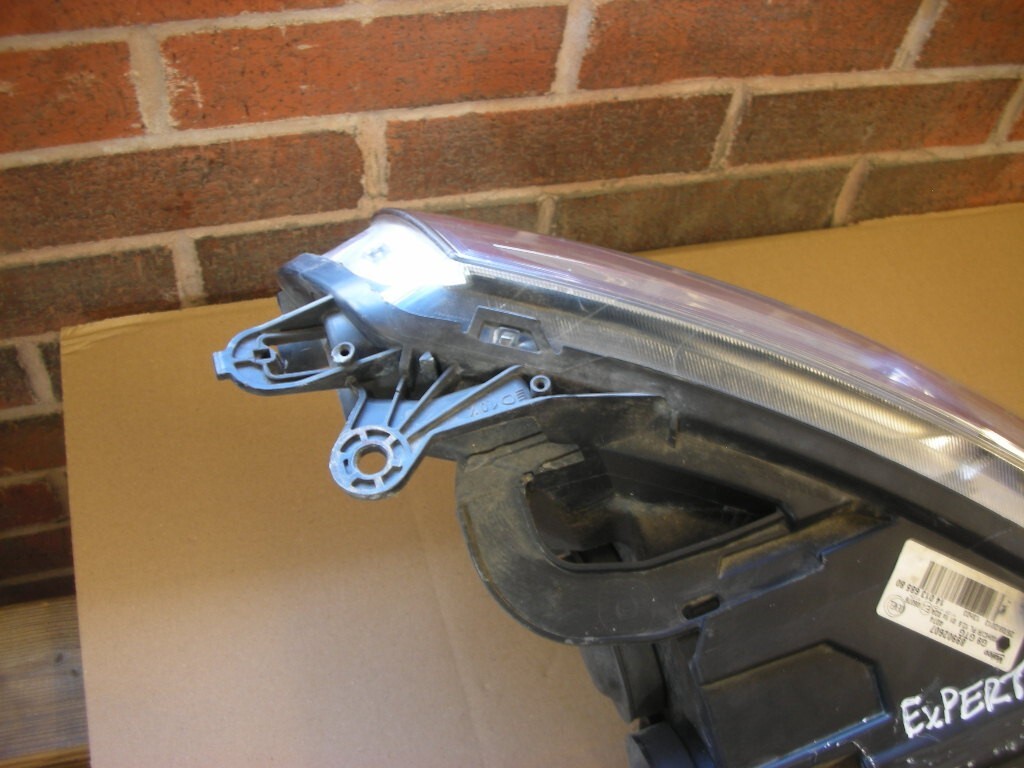 2013, PEUGEOT EXPERT, HEADLIGHT NEAR SIDE. eBay