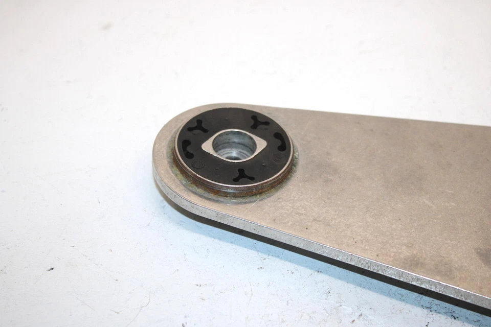 04 Arctic Cat Firecat 600 Efi Sno-pro 1 OEM левая опора двигателя 0708-431 SAS3 - Изображение 4 из 4