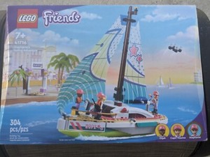 LEGO FRIENDS: Stephanie's Sailing Adventure (41716)