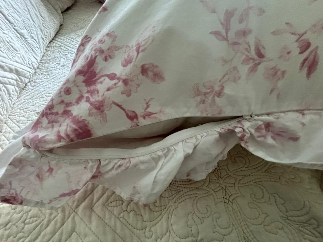 CABBAGES & ROSES LONDON PINK FLORAL RUFFLED COTTON EURO CABBAGES & ROSES LONDON PINK FLORAL RUFFLED COTTON EURO