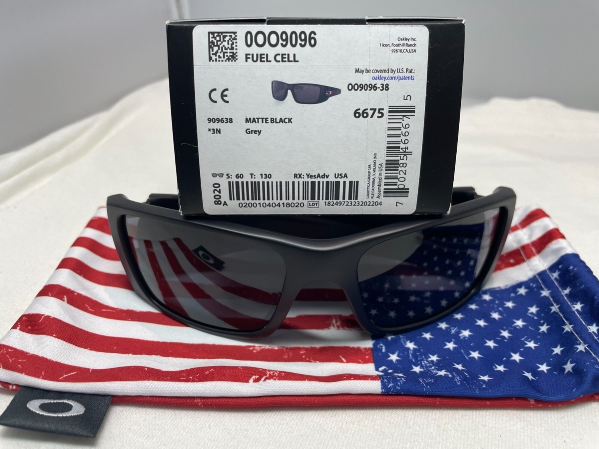 OAKLEY SI FUEL CELL MATTE BLACK USA FLAG ICONS GREY LENSES OAKLEY SI FUEL CELL MATTE BLACK USA FLAG ICONS GREY LENSES