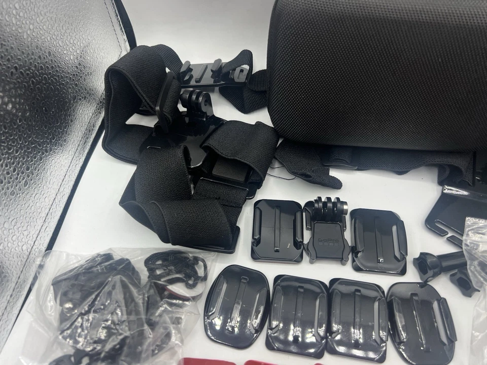 Kit accessoires GoPro Hero 5/6/7/8 + mallette + batteries - Photo 4/4