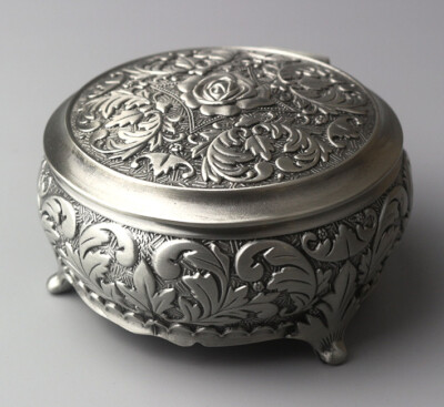 SILVER METAL CIRCLE TIN ALLOY WIND UP MUSIC BOX ( 100 SONGS TUNES  AVAILABLE  )