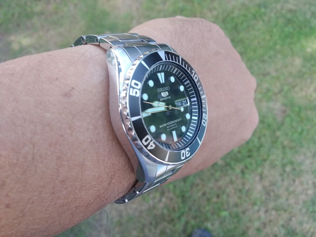 Seiko 5 Sports DIVER 7s36-03c0 ALL ORIGINAL CROWN BRACELET Seiko 5 Sports DIVER 7s36-03c0 ALL ORIGINAL CROWN BRACELET