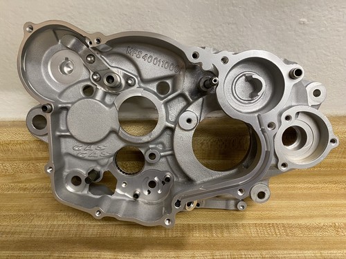 2003 03 Gas Gas EC450 EC 450 FSE OEM Right Side Crankcase Engine Bottom End .