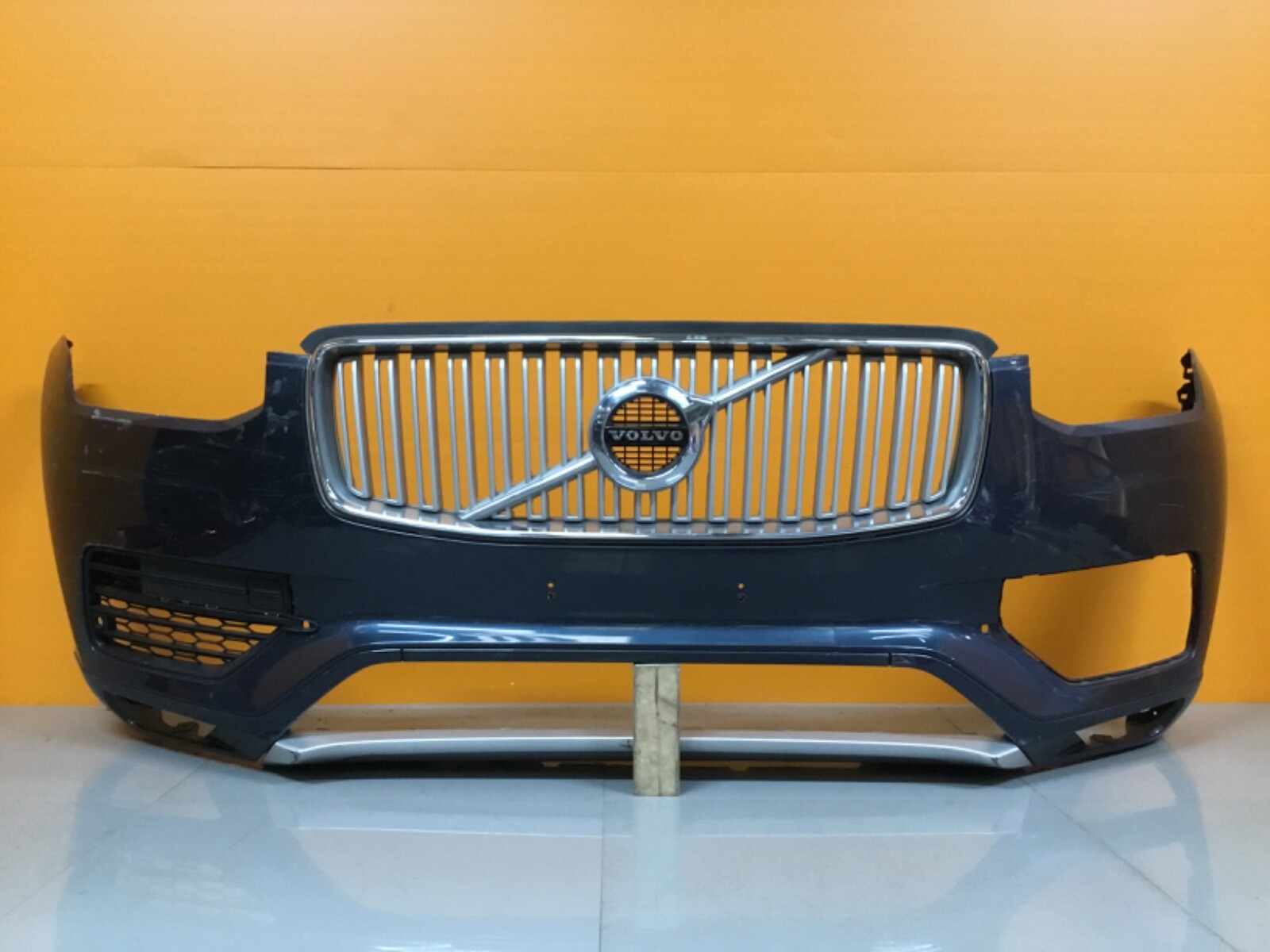 +VOLVO xc90 2016-19 FRONT BUMPER each - Image 9