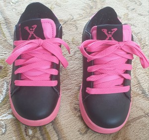 pink heelys size 1