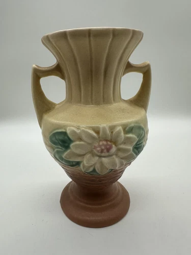 Hull Pottery Signed Vintage Water Lily Lotus Handled Ceramic Vase Made in USA