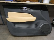 Türverkleidung vorne links Volvo V60 II