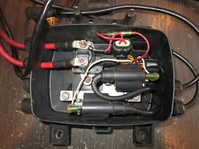 99 SEADOO GSX LIMITED REAR ELECTRICAL BOX W/ IGNITION COILS 99 SEADOO GSX LIMITED REAR ELECTRICAL BOX W/ IGNITION COILS