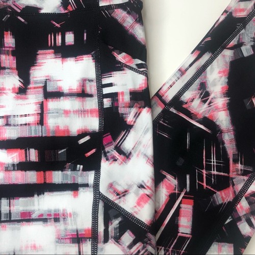 Calvin Klein Pink, Black, & White Brush Stroke Print Leggings, Size Large, NWT!! - Picture 3 of 6