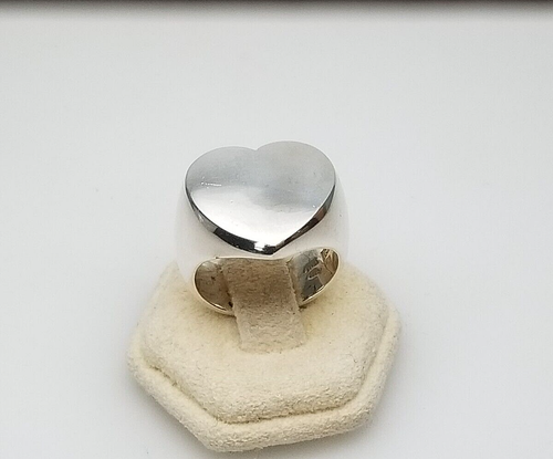 LADIES DORFMAN STERLING SILVER RING W/ HEART SHAPE TOP - Picture 2 of 5