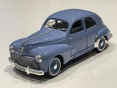 Peugeot 203 Berline 1954 1/43 Solido Avec coque et boîte - Photo 1/2