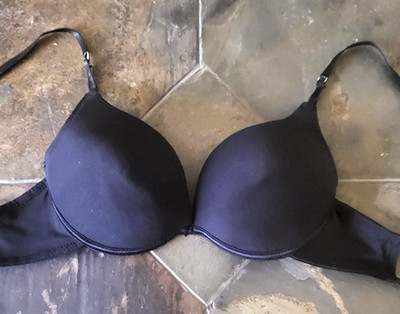36B Its Just a Kiss Padded Underwire Plunge Push Up Bra with Gated Back
