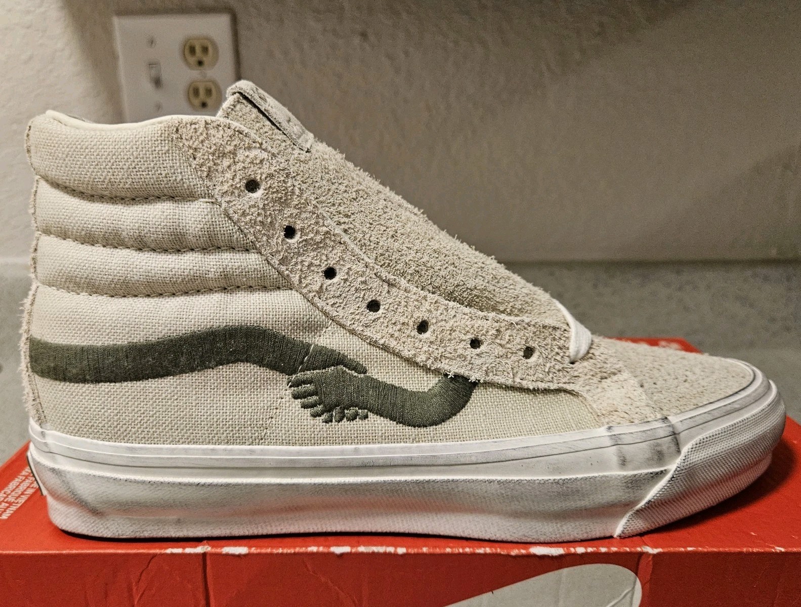 VANS x Notre Sk8-Hi Reissue Shoes Sneakers Bone White Men's 8.5 / Womens 10 RARE image 3