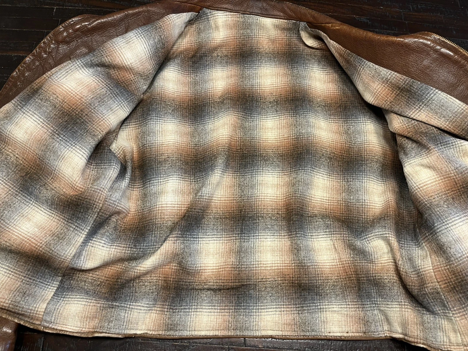 Picture 3 of 24